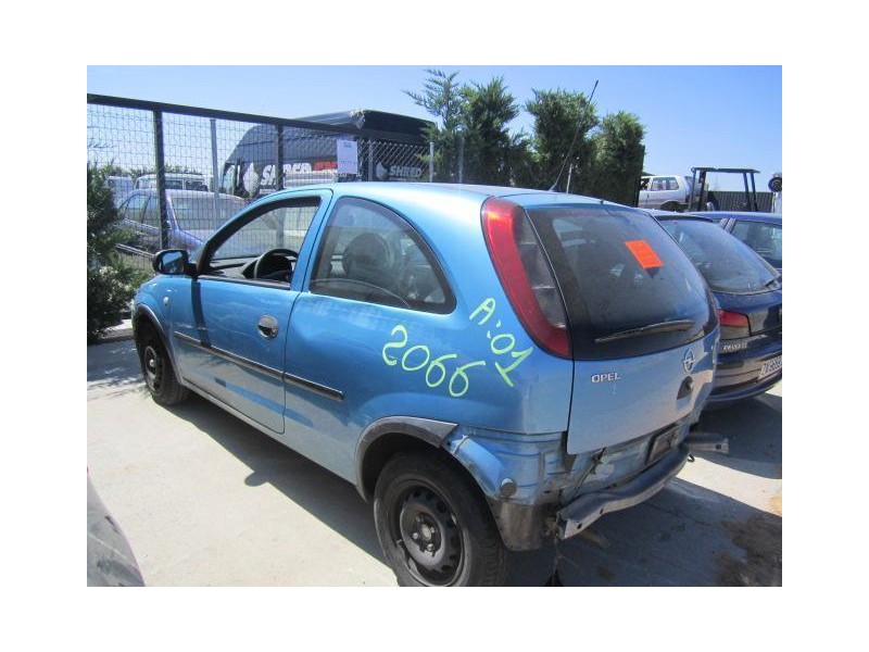 opel corsa del año 2001
