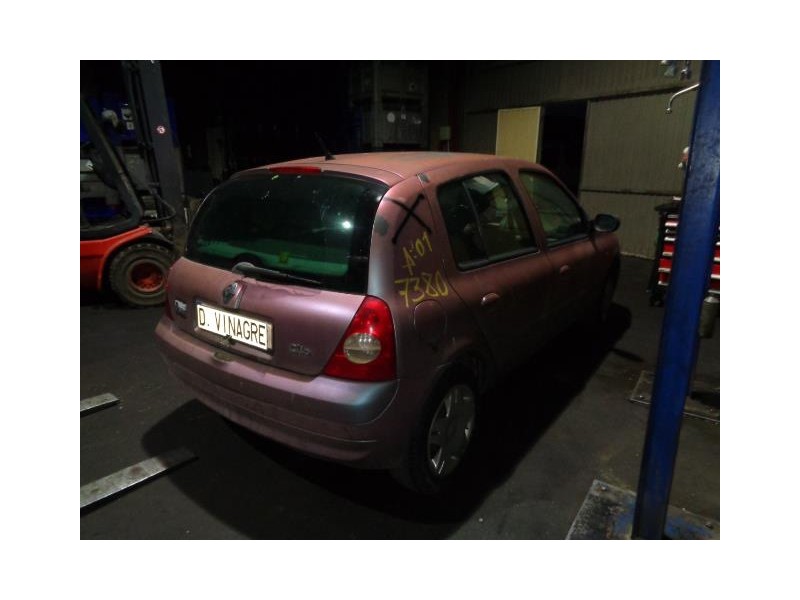 renault clio del año 2001