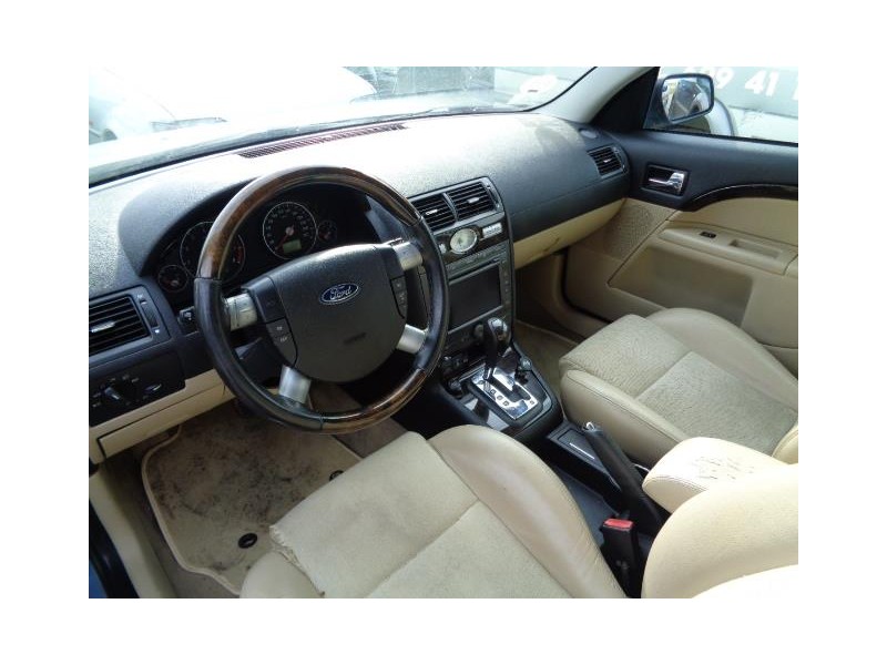 ford mondeo del año 2004