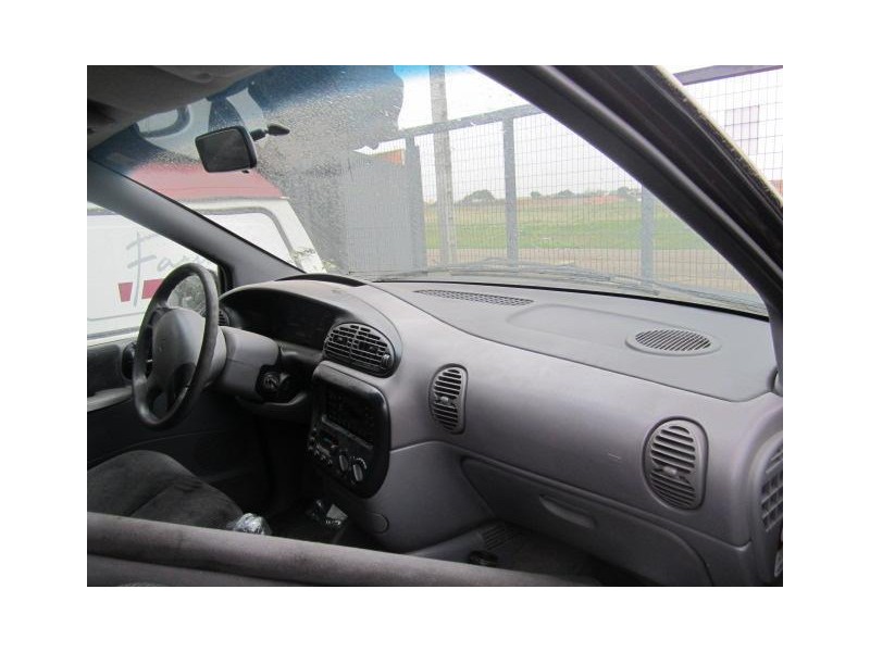 chrysler voyager del año 1998