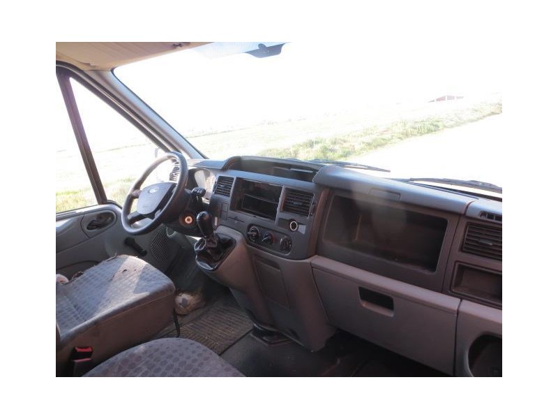 ford transit del año 2008