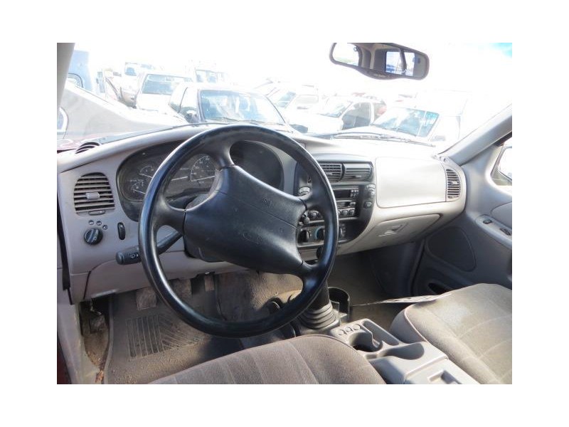 ford explorer del año 2000