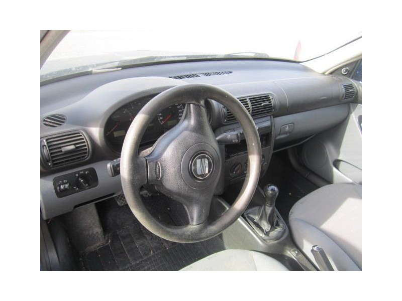 seat leon del año 2000