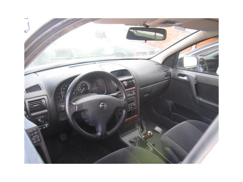 opel astra del año 2002