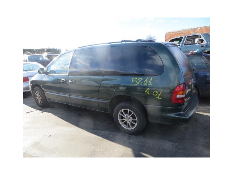 chrysler voyager del año 2001