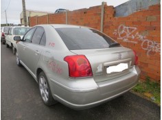 toyota avensis del año 2005 2