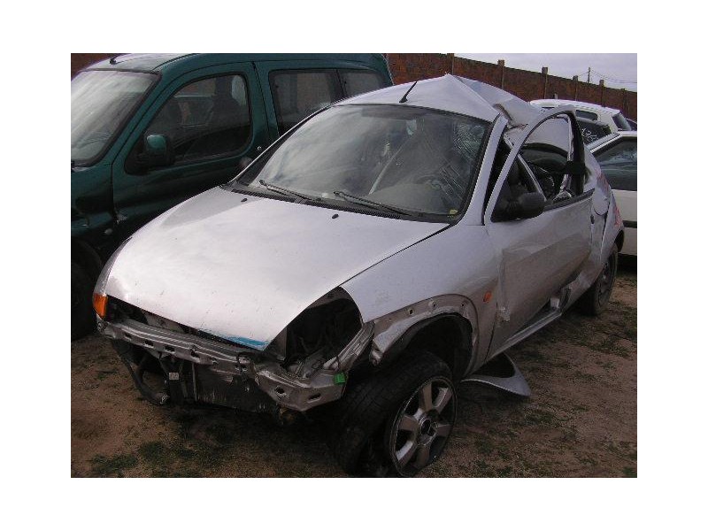 ford ka del año 2000