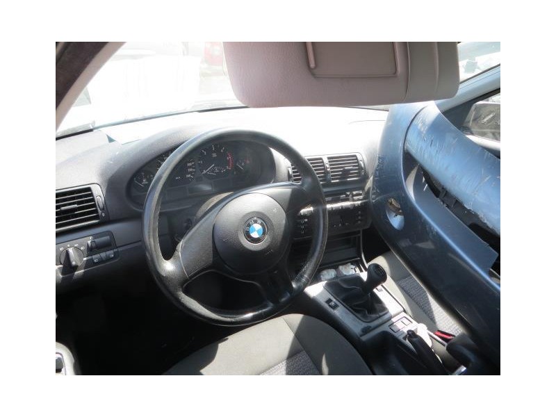 bmw  320 del año 2002
