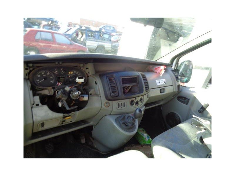 renault trafic del año 2003