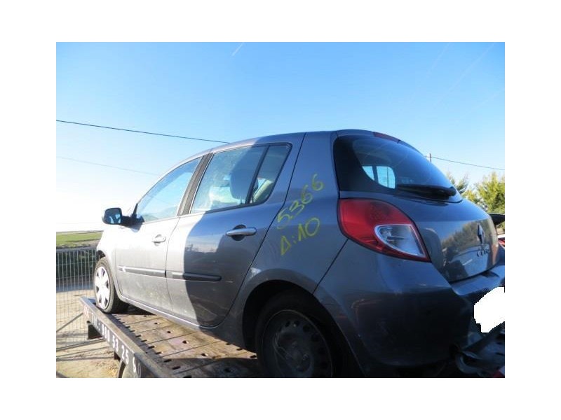 renault clio del año 2010