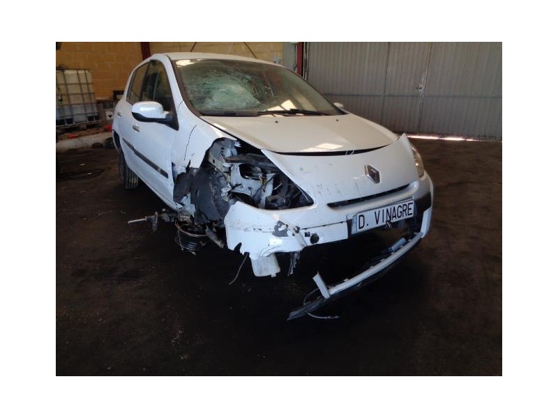 renault clio del año 2010