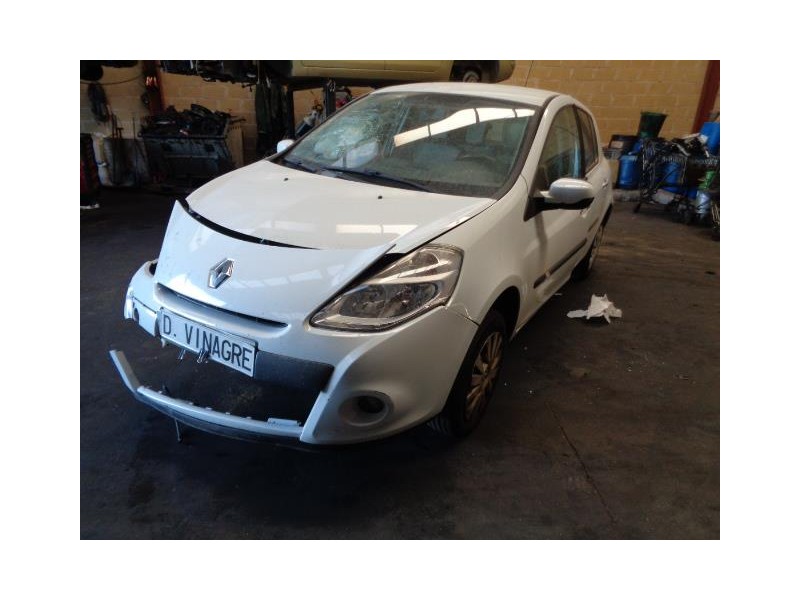 renault clio del año 2010