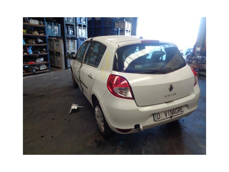 renault clio del año 2010