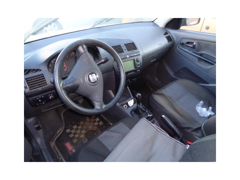 seat ibiza del año 2000