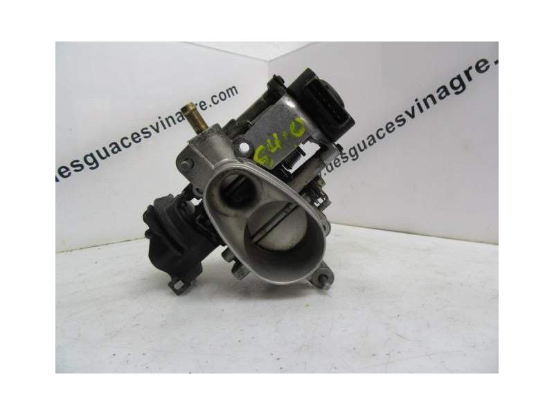 Recambio de caja mariposa para audi a4 2.8 g referencia OEM IAM 214078063K  
