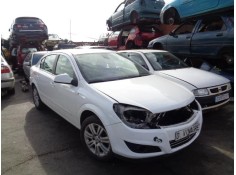 opel astra del año 2011
