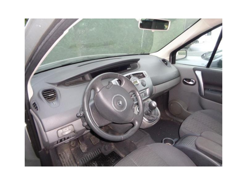 renault scenic del año 2007