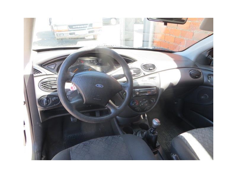 ford focus 1.8 td (74,78cv del año 2002