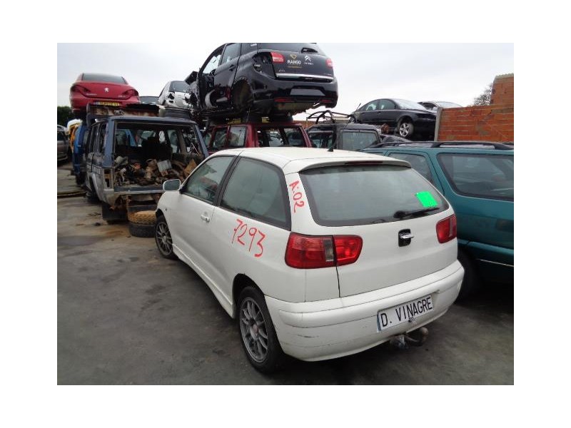 seat ibiza del año 2002