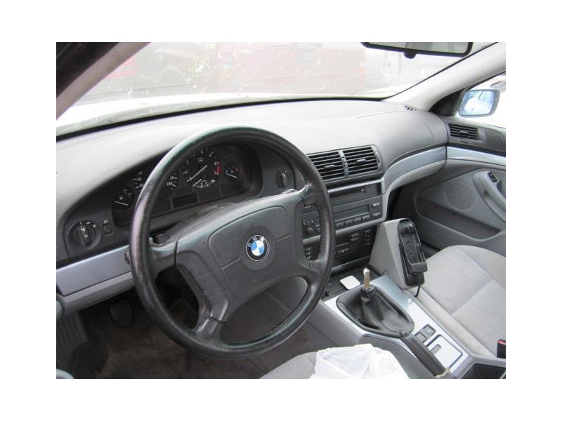 bmw  520 del año 1999