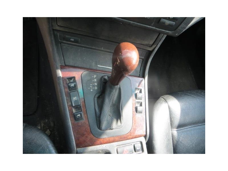 bmw  320 del año 2005