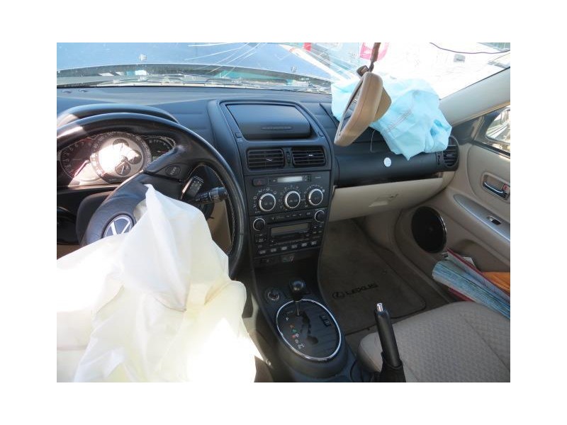 lexus is del año 2005