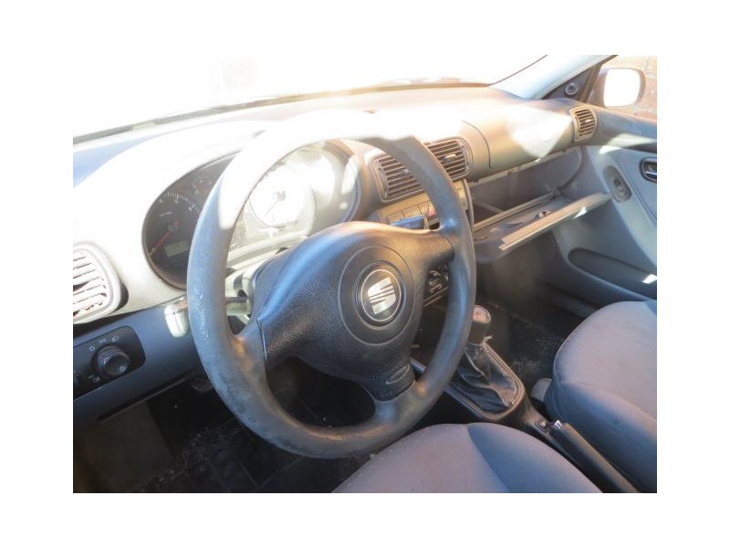 seat toledo del año 2001