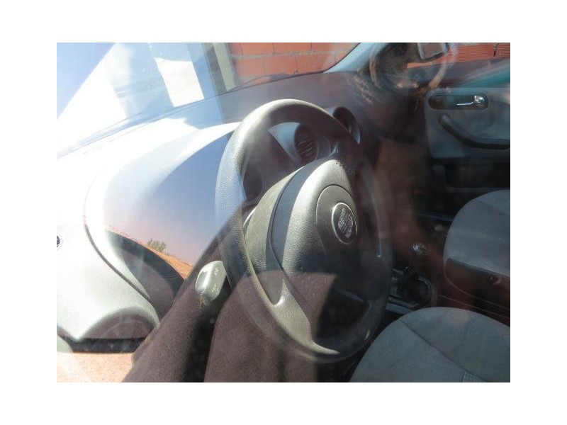 seat ibiza del año 2003