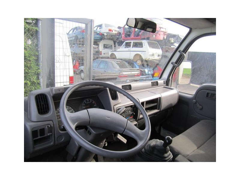 nissan cabstar del año 2002