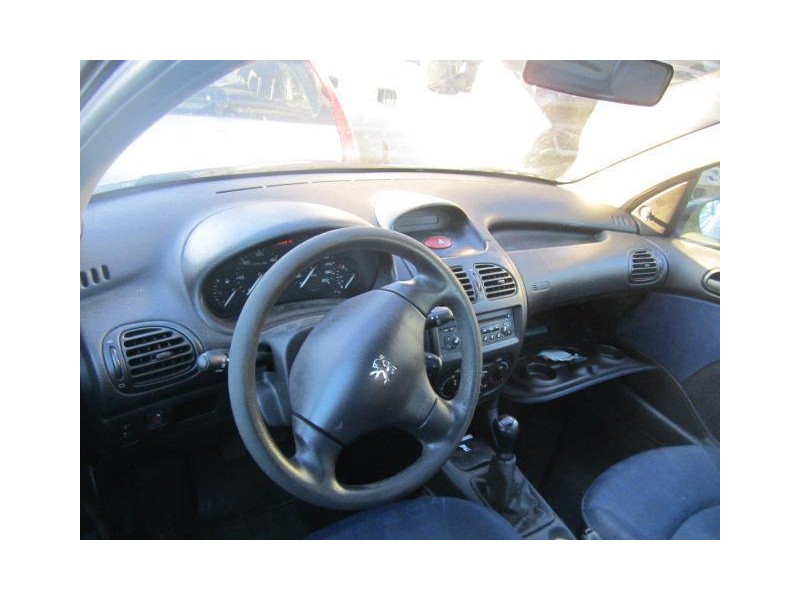 peugeot 206 del año 2002