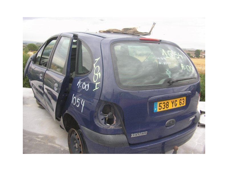 renault scenic del año 2000