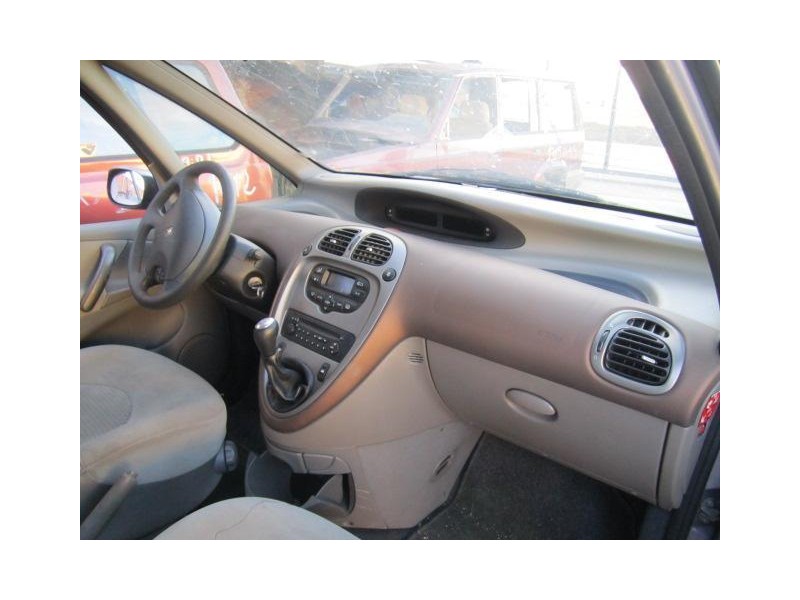 citroen xsara picasso 2.0 hdi d-rhy (89,76cv del año 2001