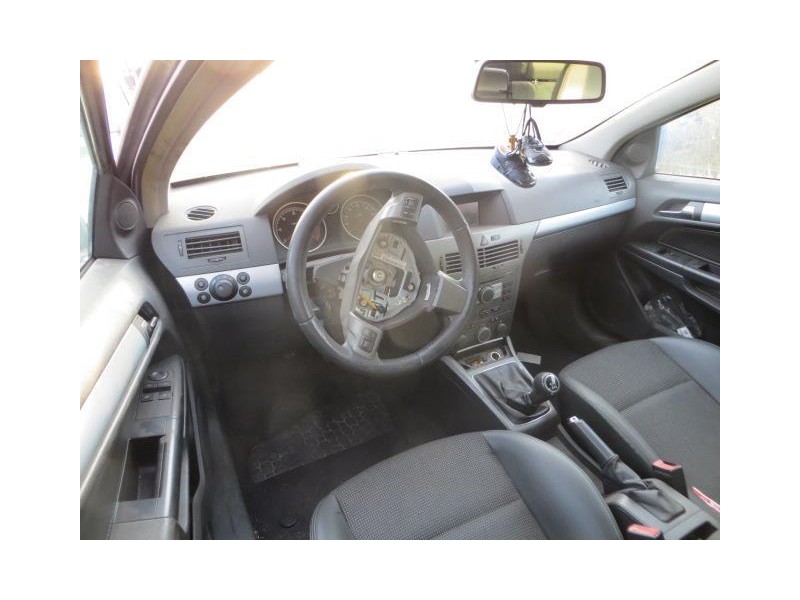 opel astra del año 2006