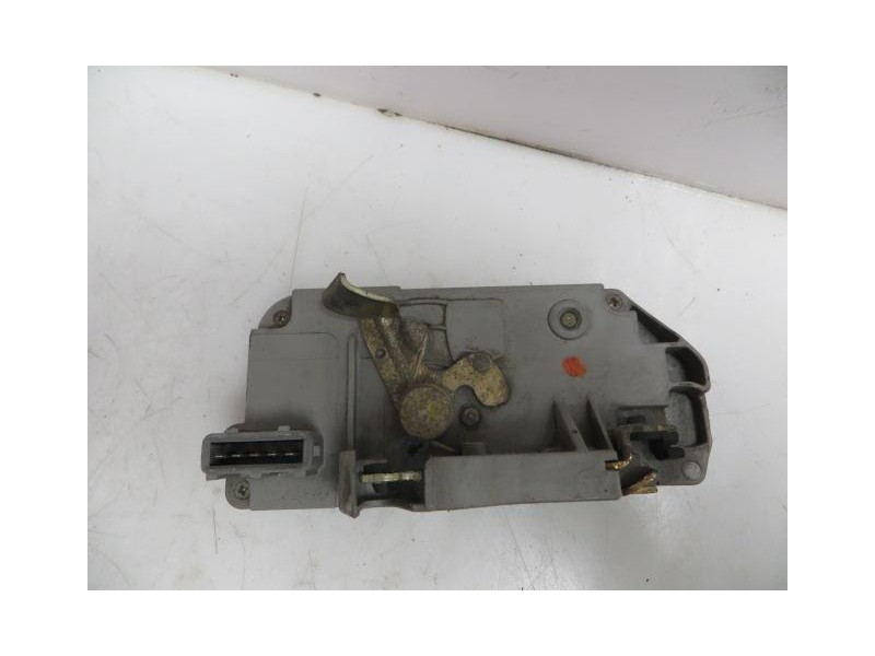 Recambio de cerradura pta. tras. izq. : peugeot 306 : 1.9 d -djy (68cv) 5p [1998] para peugeot 306 1.9 d -djy referencia OEM IAM