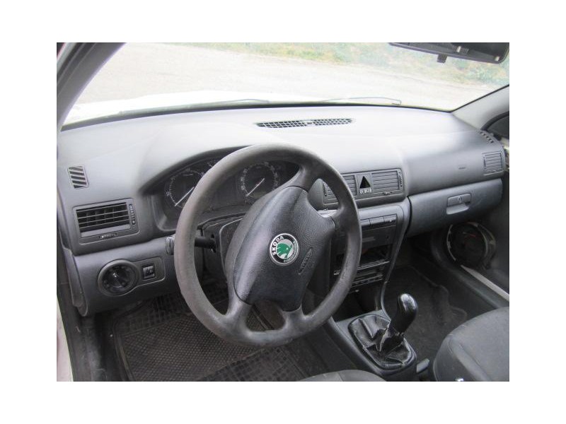 skoda octavia del año 2005