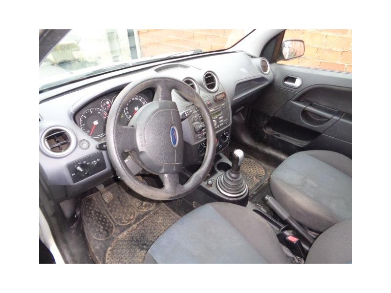 ford fiesta del año 2005