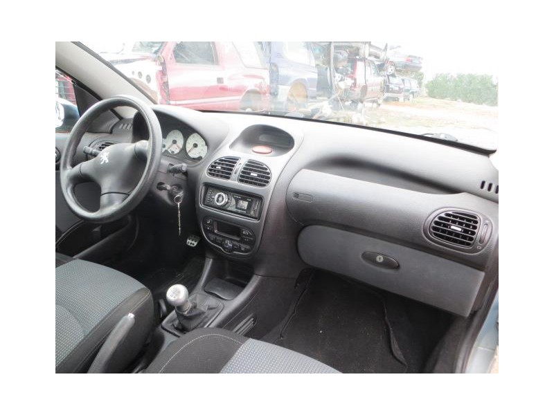peugeot 206 del año 2001