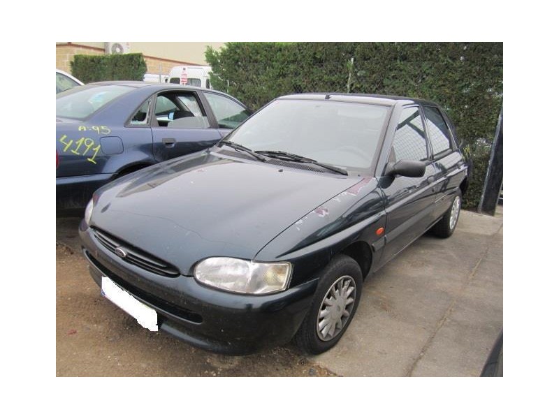 ford escort del año 2001