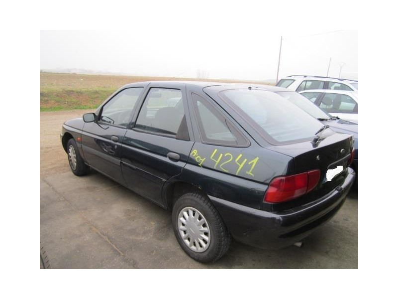 ford escort del año 2001