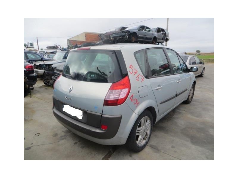 renault scenic del año 2004