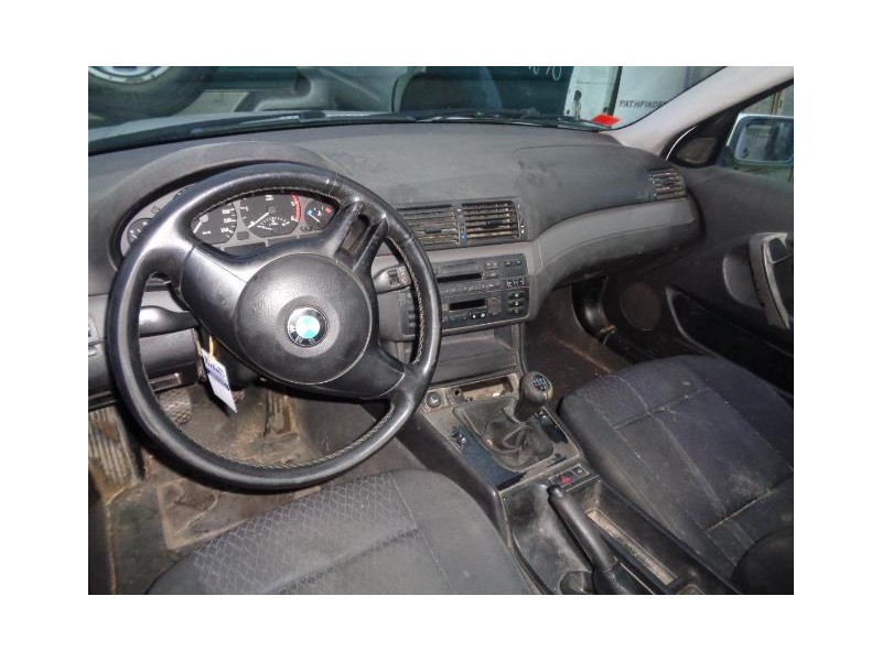 bmw  320 del año 2001