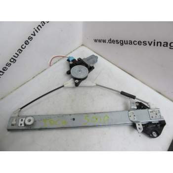ELEVALUNAS TRASERO DERECHO 61042SG200 