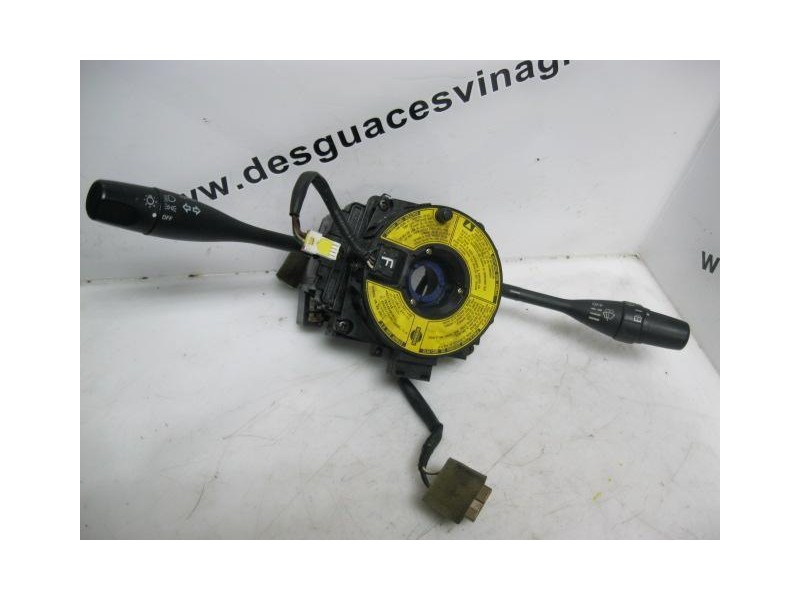 Recambio de mando luces y limpias : nissan almera : 2.0 d -cd20 (74,8cv) 5p [1996] para nissan almera 2.0 d -cd20 referencia OEM