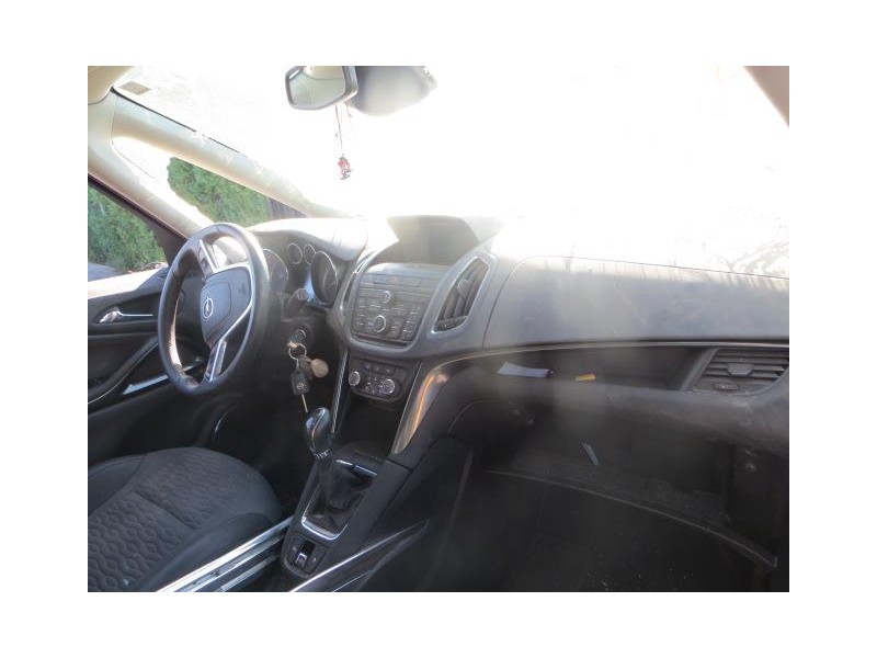 opel zafira del año 2013