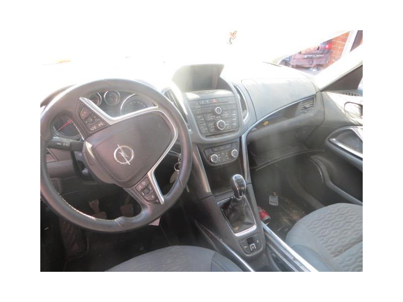 opel zafira del año 2013