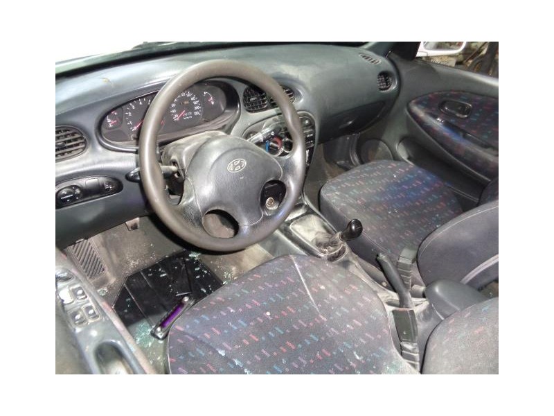 hyundai lantra del año 1998