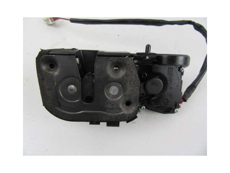 Recambio de cerradura pta. tras. izq. : mazda 323 : 2.0 td (100,61cv) [2001] para mazda 323 2.0 td referencia OEM IAM 2PINES  