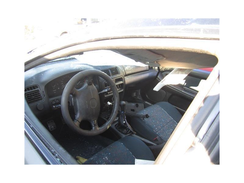 mazda 323 del año 1998