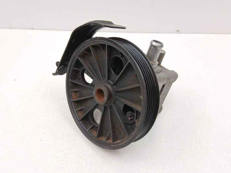 Recambio de bomba direccion para volvo s40 2.0 g referencia OEM IAM 8251733  