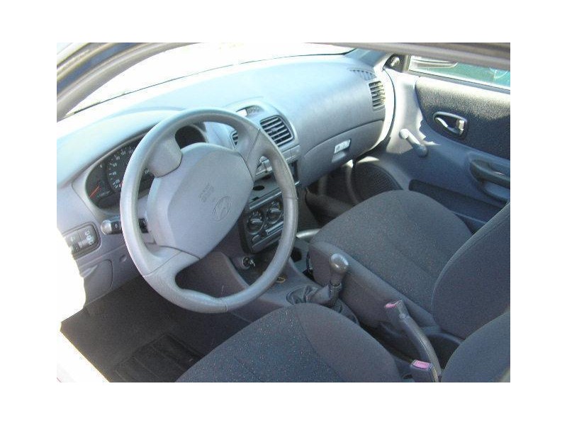 hyundai accent del año 1999